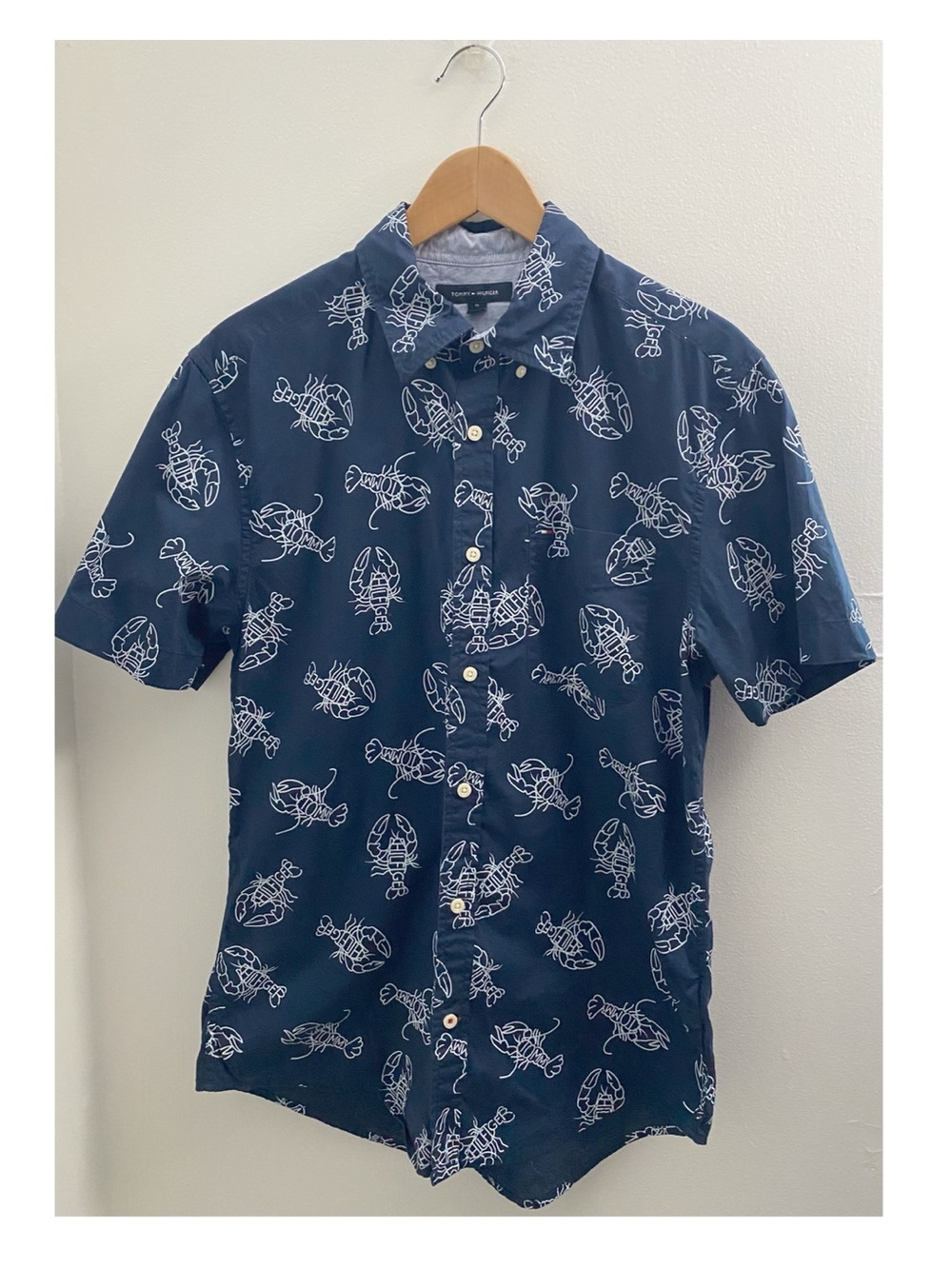 Tommy Hilfiger Lobster Print Button-Down Shirt Size Medium 100% Cotton